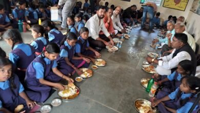 Photo of सामाजिक सरोकार से जोड़ता है नेवता भोज  .. डॉक्टर प्रमोद तिवारी