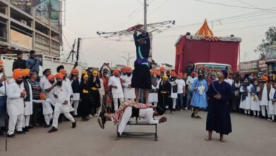 Photo of पंच प्यारों की अगुवाई में निकला नगर कीर्तन जुलूस