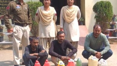 Photo of लोइंग के शराब कोचियों से 37 लीटर अवैध महुआ शराब जप्त