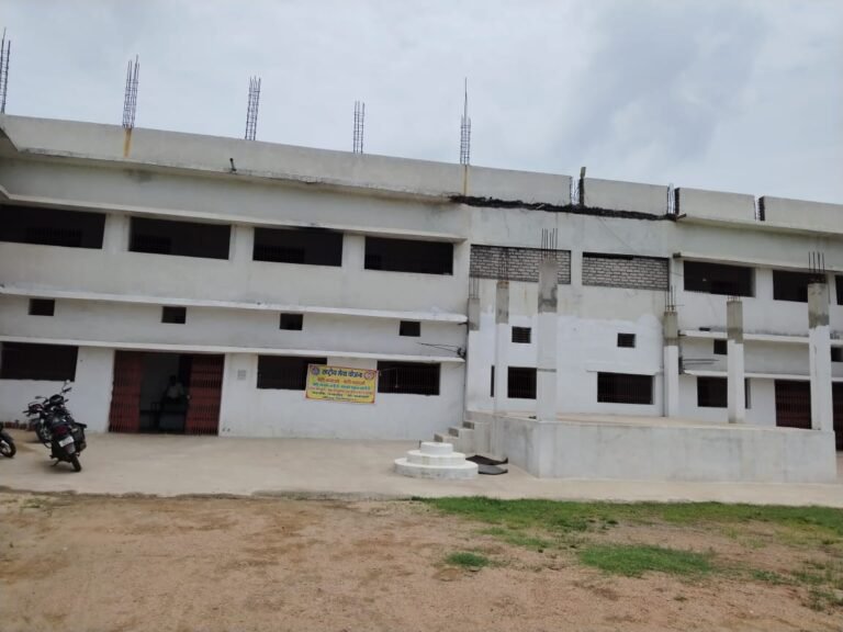 रतनपुर में “शिक्षा के नाम पर छल? — एक ही छत के नीचे दो स्कूल, RTE के बहाने बच्चों के भविष्य से खिलवाड़!”