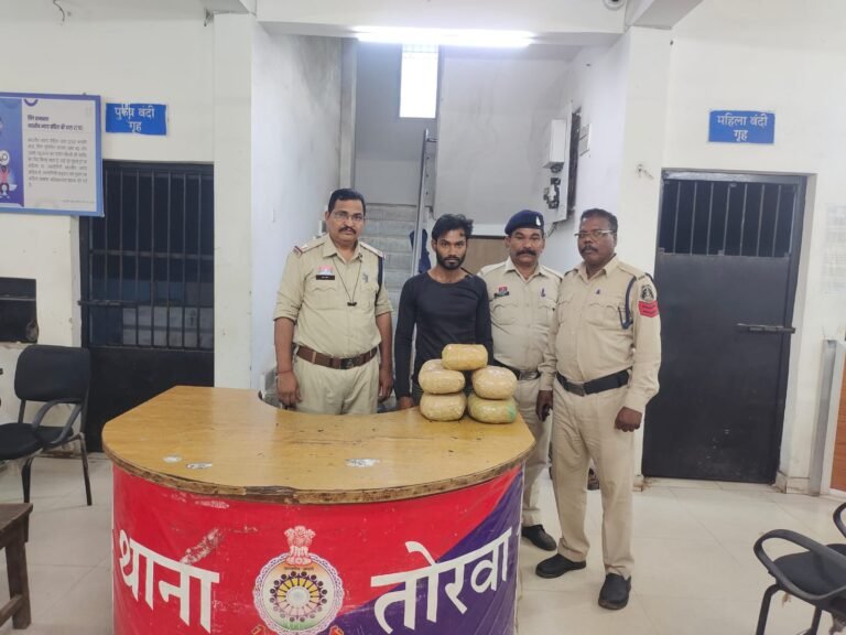 पुलिस का अवैध गांजा बिक्री करने वालों पर तगडा प्रहार ,, 4.500 किलो गांजा के साथ एक आरोपी गिरफ्तार