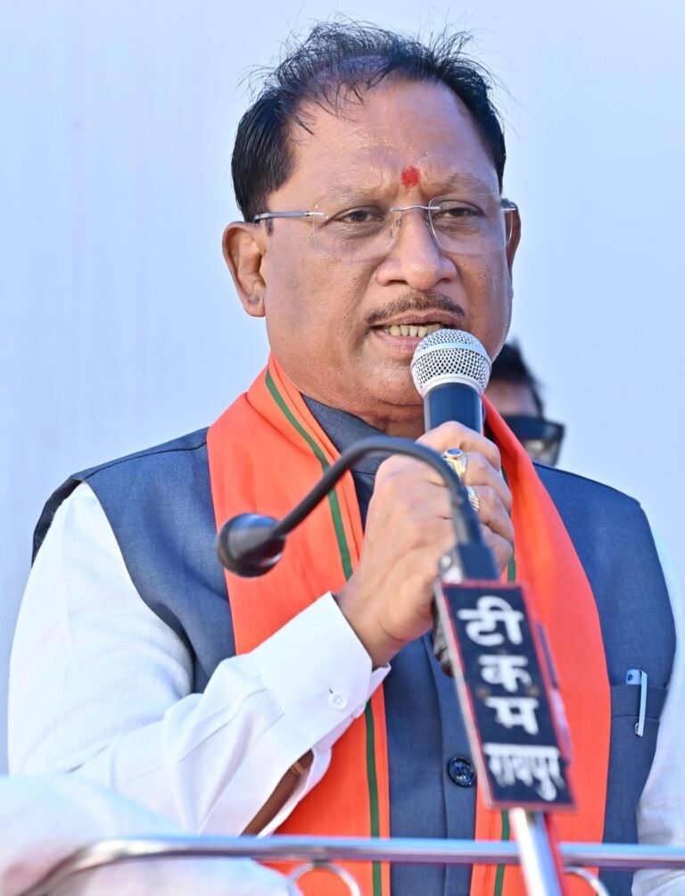 रायपुर:—ग्रामीणों की वर्षों मांग हुई पूरी, क्षेत्र वासियों ने मुख्यमंत्री का जताया आभार…….