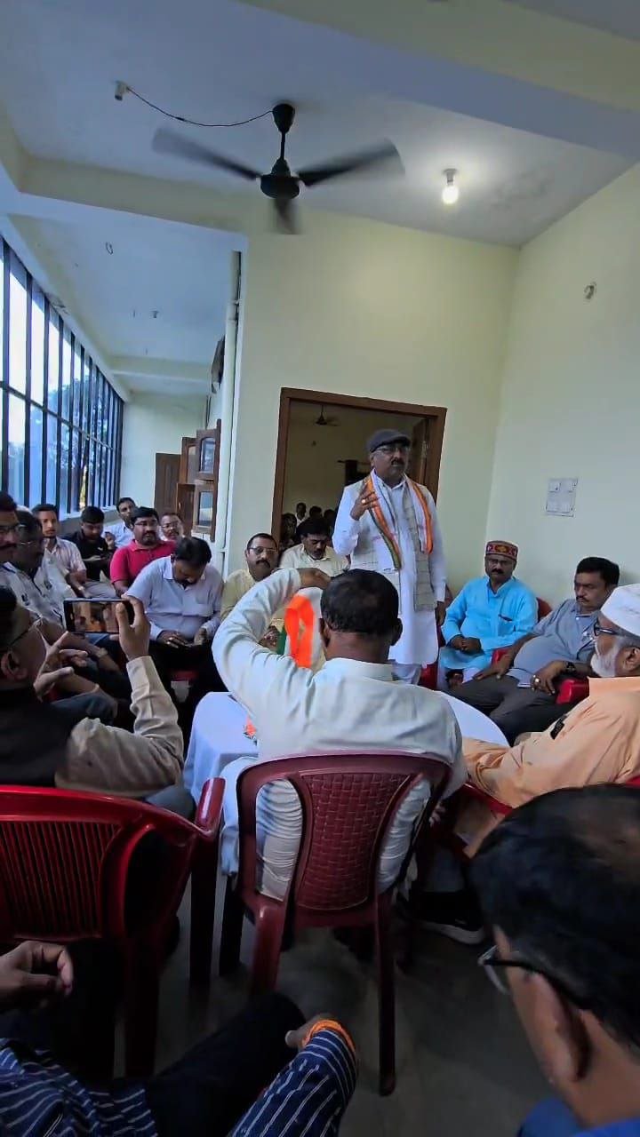 जताया पार्टी मे खुशी का माहौल लगातार तीसरी बार बने तिलक राज बेहरा सीतापुर ब्लॉक कांग्रेस अध्यक्ष… जताया पार्टी एवं कार्यकर्ताओं का आभार…