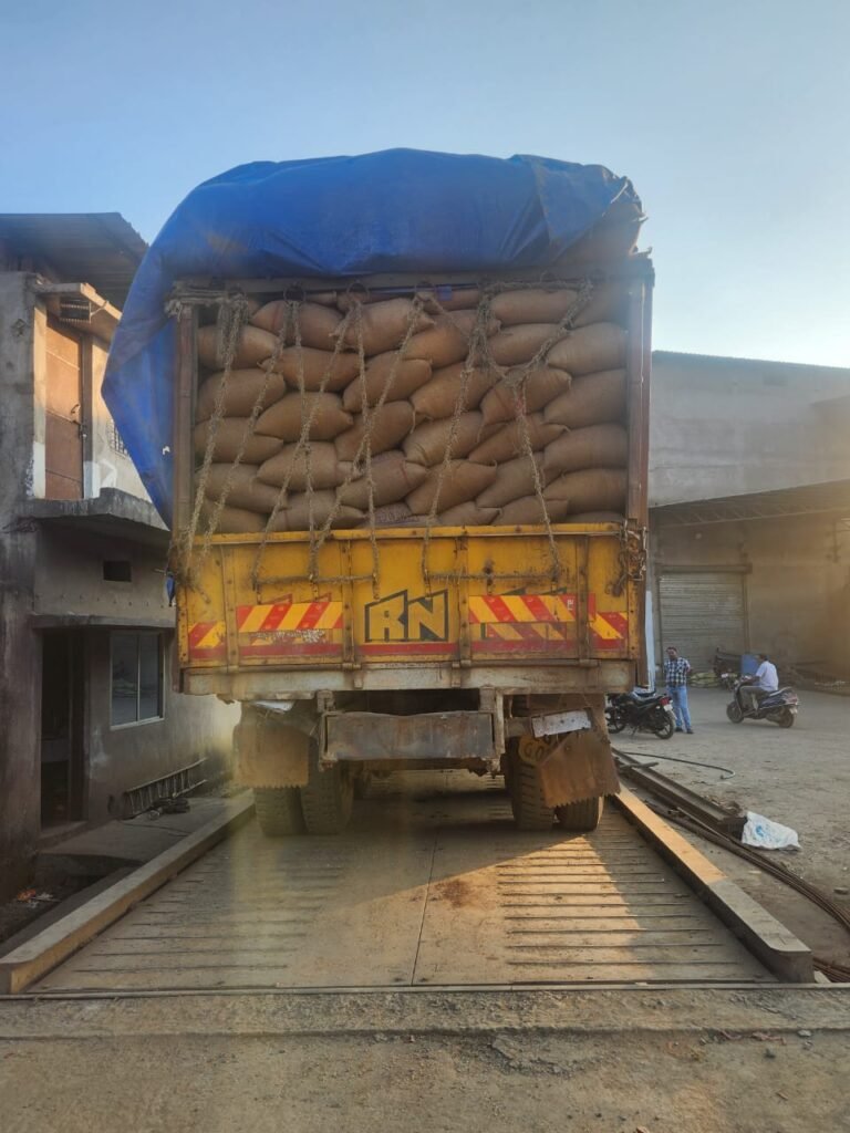 माजीसा राइस मिल से 600 बोरी अवैध धान जब्तl