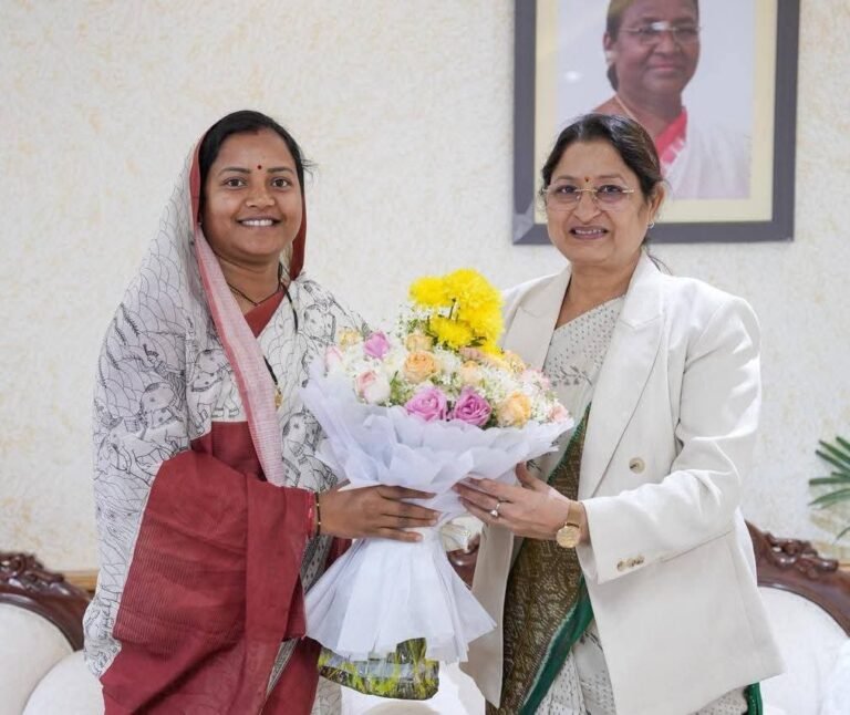 रायपुर : छत्तीसगढ़ मना रहा ‘महतारी गौरव वर्ष’: मंत्री श्रीमती लक्ष्मी राजवाड़े ने केन्द्रीय मंत्री श्रीमती अन्नपूर्णा देवी को दी जानकारी
