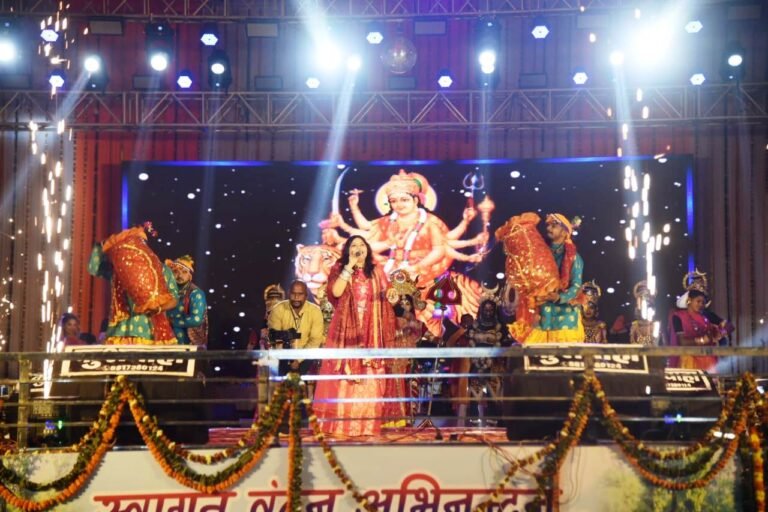 रायपुर : लोकसंगीत और बॉलीवुड सुरों से सजा मैनपाट महोत्सव का दूसरा दिन