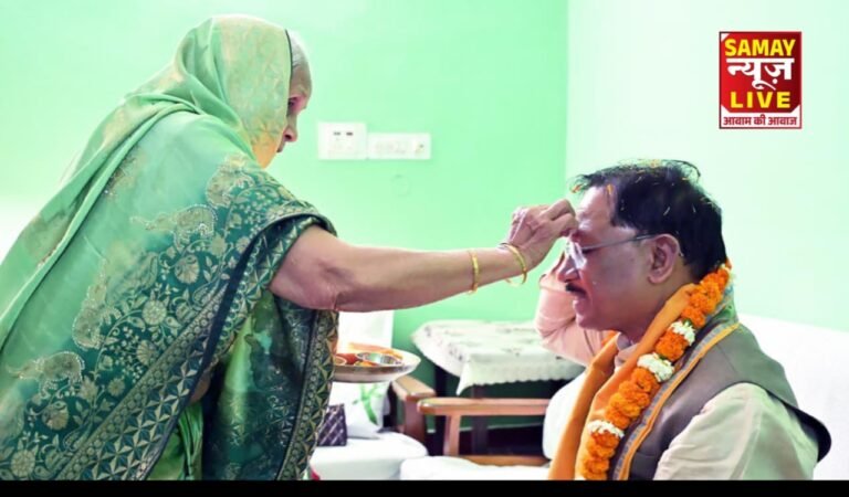 रायपुर : माँ का आशीर्वाद और अपार जनस्नेह : बगिया में आत्मीयता के साथ मना मुख्यमंत्री का जन्मदिन