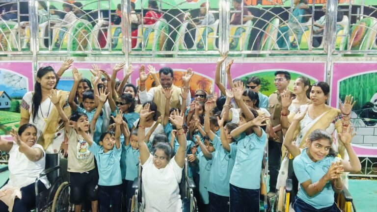 राजिम विधायक रोहित साहू ने पेश की संवेदनशीलता की मिसाल,दिव्यांग बच्चों को कराया मेले व मीना बाजार का भ्रमण