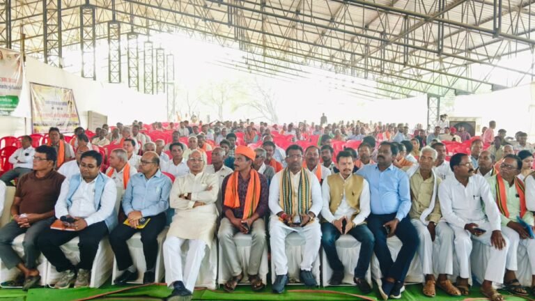 जिले के सभी विकासखंडों में वृहद किसान सम्मेलन आयोजित,सरकार ने किसानों के हर वादा पूरा किया: विधायक रोहित साहू