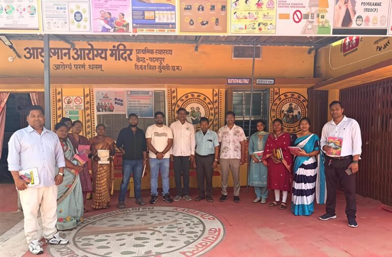 विश्व महिला दिवस पर प्राथमिक स्वास्थ्य केंद्र पदमपुर में महिला स्टाफ का सम्मान एवं स्वास्थ्य जागरूकता समारोह संपन्न