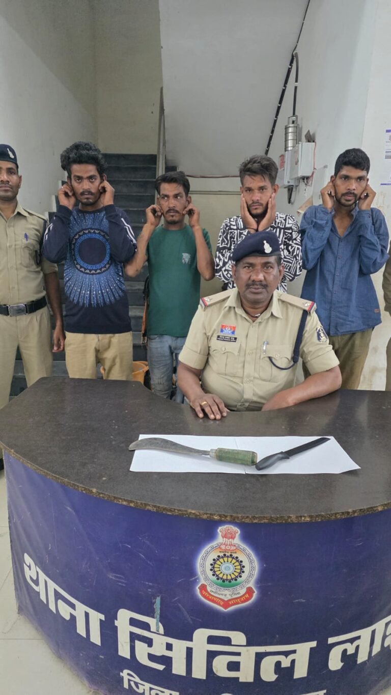 महाराणा प्रताप चौक में चाकू लहराकर लोगों को डराने वाले दो युवक गिरफ्तार