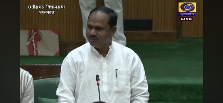 विधायक दिलीप लहरिया ने बिलासपुर जिले में ई-केवाईसी के नाम पर गरीबों को राशन से वंचित किए जाने का गंभीर मुद्दा विधानसभा में उठाया गया