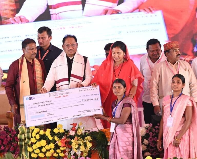 रायपुर : विशेष लेख : स्वाभिमान की नई पहचान : छत्तीसगढ़ में महिला सशक्तिकरण का स्वर्णिम दौर