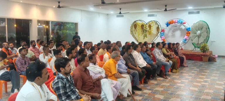 “पेंड्रा में महामंडलेश्वर 1008 माँ योग योगेश्वरी यती जी का भव्य आगमन, श्रद्धालुओं ने प्राप्त किया दिव्य आशीर्वाद”