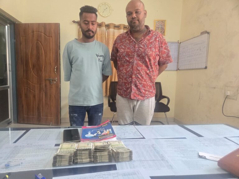 तखतपुर में सट्टा कारोबार पर पुलिस की बड़ी कार्रवाई, 2 सटोरिये गिरफ्तार