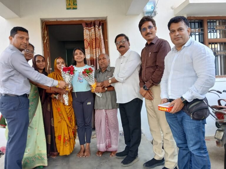 गरियाबंद जिले के विद्यार्थियों ने रचा इतिहास, बोर्ड मेरिट सूची में 5 छात्रों ने बनाई जगह गरियाबंद के 5 छात्रों का टॉप-10 में जलवा, जिले का परिणाम भी बेहतर