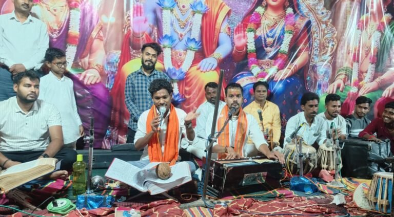 नवधा भक्ति के माध्यम से सनातन संगठित कर रहे हैं कोमल सिंह