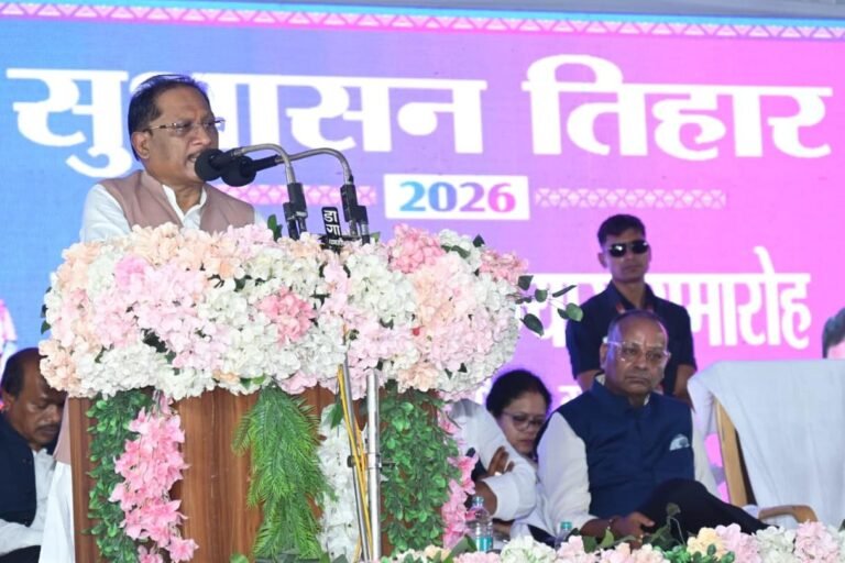 मुख्यमंत्री  विष्णुदेव साय ने धमतरी में सुशासन तिहार के तहत 465 करोड़ रुपये के 102 विकास कार्यों की दी सौगात