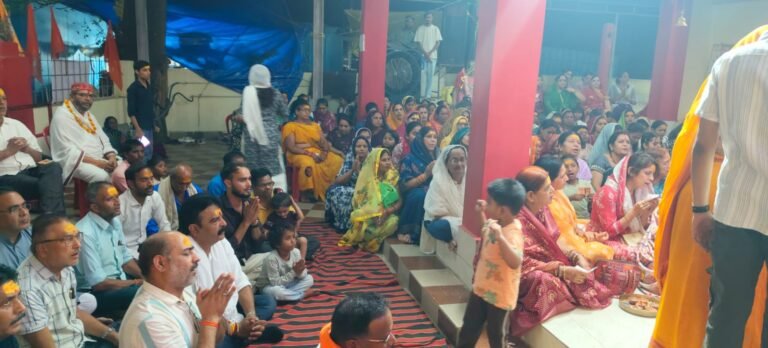 पेंड्रा के शिव मंदिर में विश्व हिंदू परिषद मातृशक्ति द्वारा 108वें हनुमान चालीसा पाठ का भव्य उद्यापन महाआरती और विशेष अनुष्ठान के साथ संपन्न हुआ