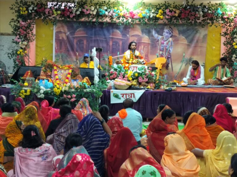 श्रीमद भागवत कथा के छठवें दिवस महारास, उद्धव-गोपी संवाद और रुक्मिणी विवाह प्रसंग ने भक्तों को किया भावविभोर