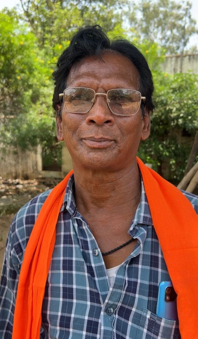 पर्याप्त खाद-बीज मिलने से उत्साहित किसान  ,,खरीफ सीजन की तैयारी हुई आसान ,, ग्राम दंडवन के किसान रुद्रेश्वर को मिला समय पर खाद-बीज