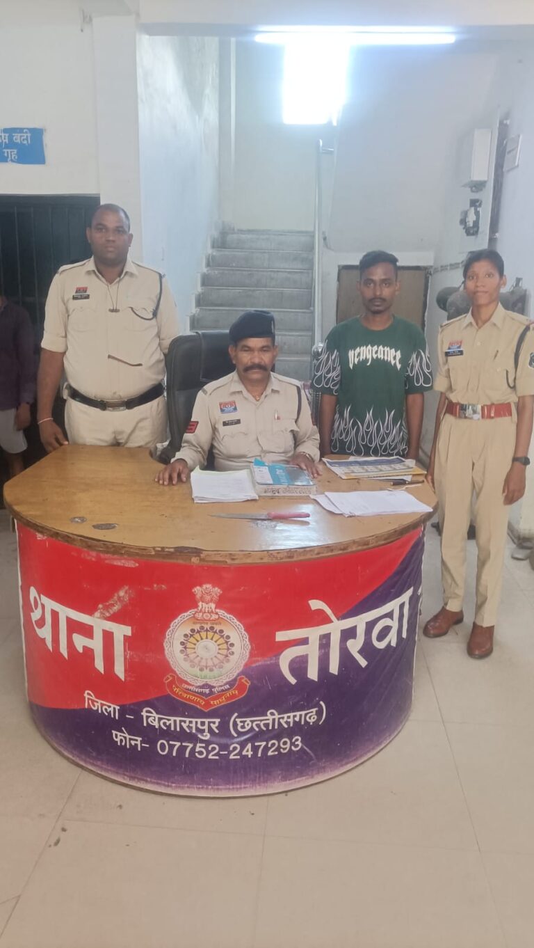 बोलबम चौक में चाकू लहराकर दहशत फैलाने वाला आदतन बदमाश गिरफ्तार, जेल भेजा गया