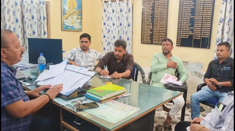 तखतपुर नगर के 15 वार्डों में अमृत मिशन की खुदाई से जनता परेशान, भाजपा पार्षदों ने जताई नाराजगी
