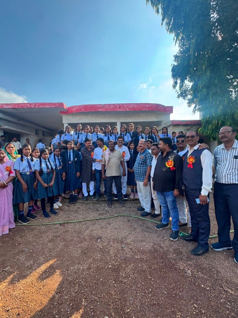 जब बेटी के कदमों को मिलते हैं पहिए, तब शिक्षा की राहें खुद-ब-खुद आसान हो जाती हैं।