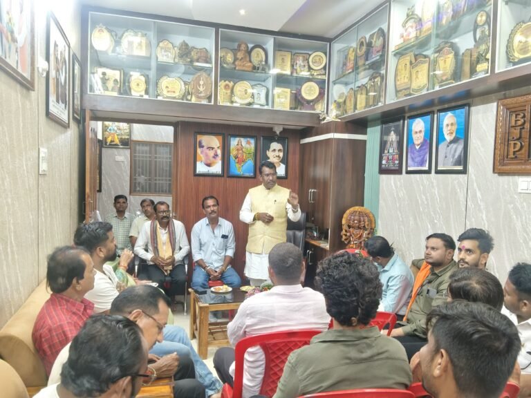 10 अगस्त को विधानसभा स्तरीय भव्य कांवड़ यात्रा निकलेगी, विधायक रोहित साहू ने की तैयारियों की समीक्षा