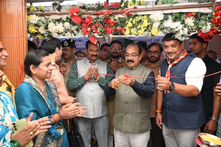 बिलासपुर में अन्नपूर्ति ग्रेन एटीएम का शुभारंभ, अब मशीन से मिलेगा राशन