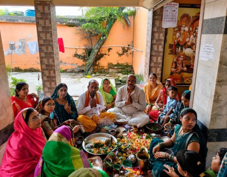 सावन के द्वितीय सोमवार को हुआ रुद्राभिषेक, भगवान शिव की विधि-विधान से पूजा
