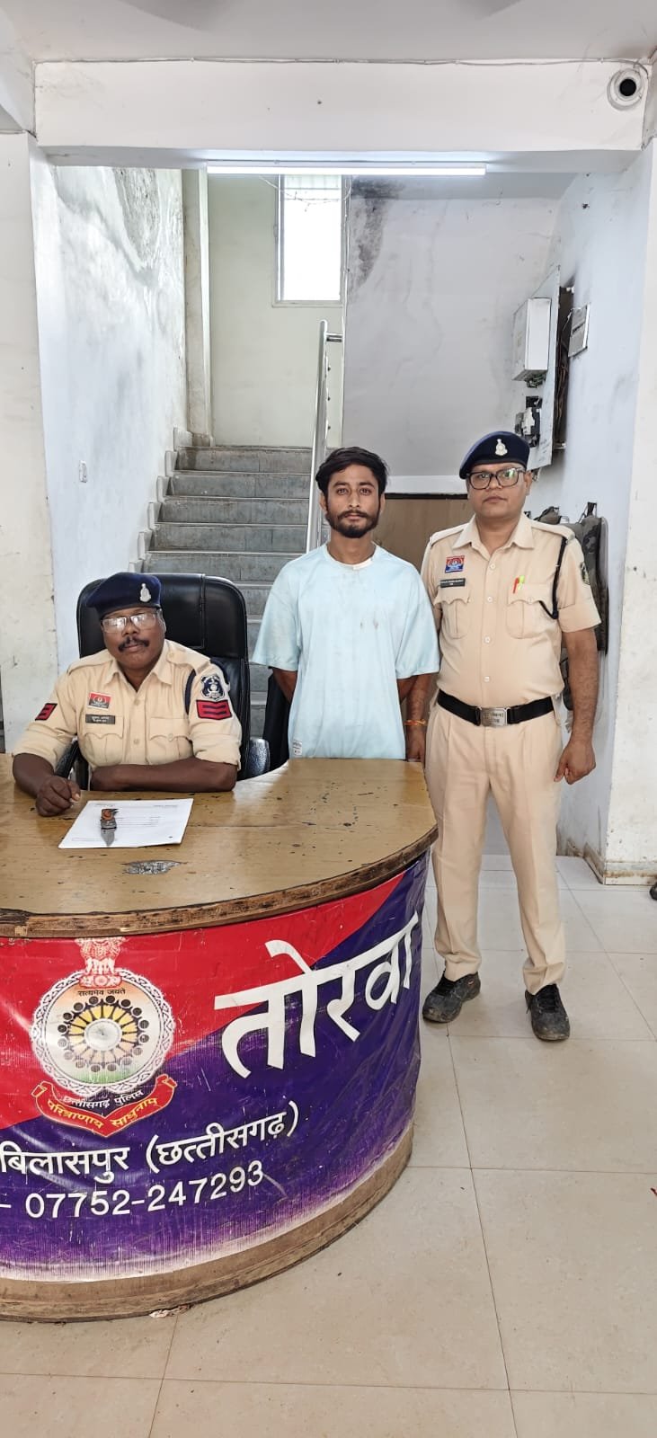 गश्त में तोरवा पुलिस का बड़ा एक्शन, 2 चाकूबाज पकड़े गए! धारदार बटनदार चाकू बरामद