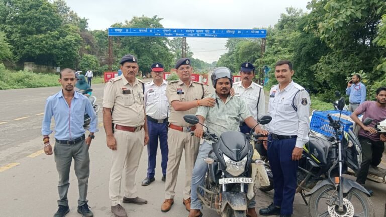 बिना हेलमेट वाहन चलाने वालों पर बिलासपुर पुलिस की पैनी नजर, यातायात नियमों का उल्लंघन करने वालों पर होगी कार्रवाई
