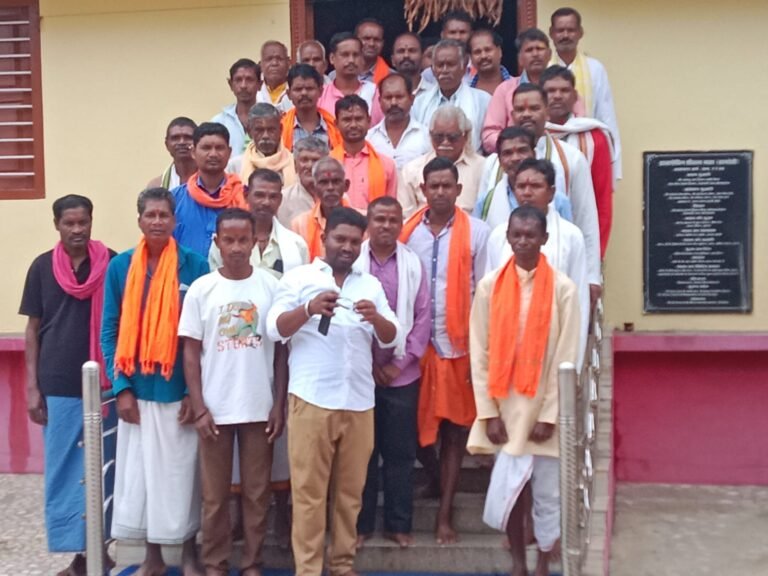 रक्षाबंधन से पहले कोण्डागांव में निभाई गई देव राखी परंपरा, देवी-देवताओं को अर्पित किया गया रक्षा सूत्र