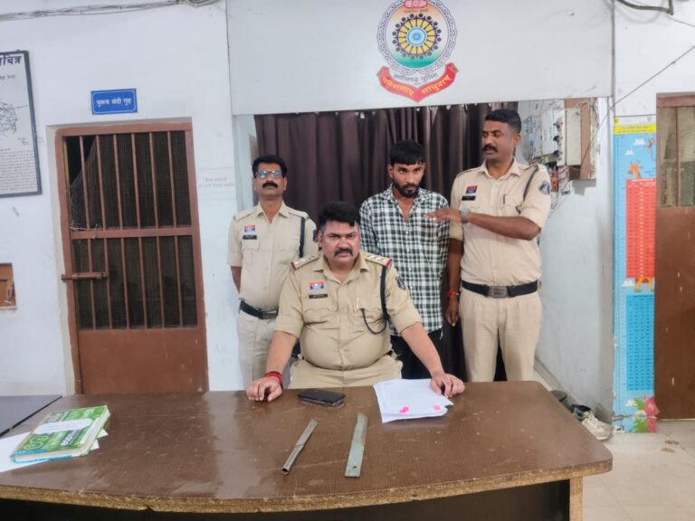 शराब दुकान के बाहर विवाद ने लिया खूनी रूप, पेट में चाकू घोंपकर युवक की हत्या; सिरगिट्टी पुलिस ने आरोपी समेत अपचारी बालक को दबोचा