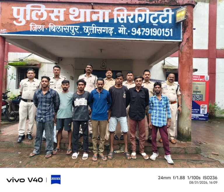 सिरगिट्टी में रातभर चला पुलिस का स्पेशल ऑपरेशन, 6 बदमाशों पर आर्म्स एक्ट की कार्रवाई; तलवार-चाकू बरामद