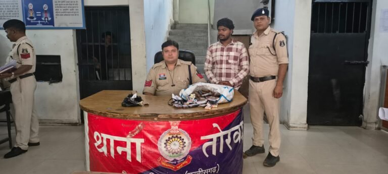 किराना दुकान में चोरी का खुलासा: गल्ले से नकदी और सिगरेट उड़ाने वाला आरोपी गिरफ्तार, 3 अपचारी बालक भी पकड़े गए