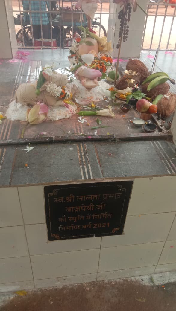 गनियारी के शिव मंदिर में चोरी से आक्रोश! शिवलिंग से नाग-डमरू गायब, कोटा पुलिस की गश्त पर उठे सवाल