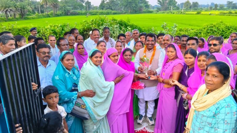 लाखों के विकास कार्यों का भूमिपूजन-लोकार्पण, 280 प्रधानमंत्री आवासों की स्वीकृति का जिक्र; विधायक बोले—ढाई साल में राजिम विधानसभा को बनाएंगे विकास का मॉडल