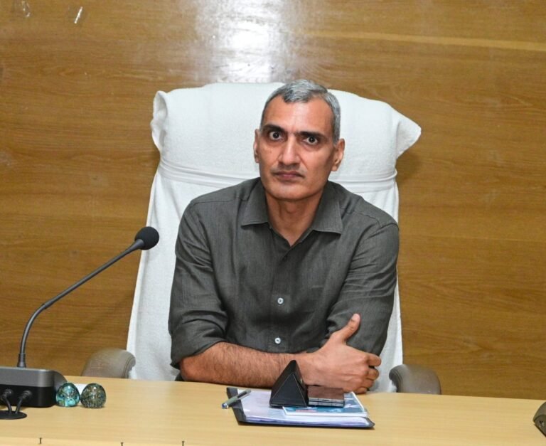 उल्लास नवभारत के तहत 27 सितंबर को होगी बुनियादी साक्षरता एवं संख्या ज्ञान आकलन परीक्षा, कलेक्टर रणबीर शर्मा ने नवसाक्षरों से उत्साह के साथ शामिल होने की अपील की