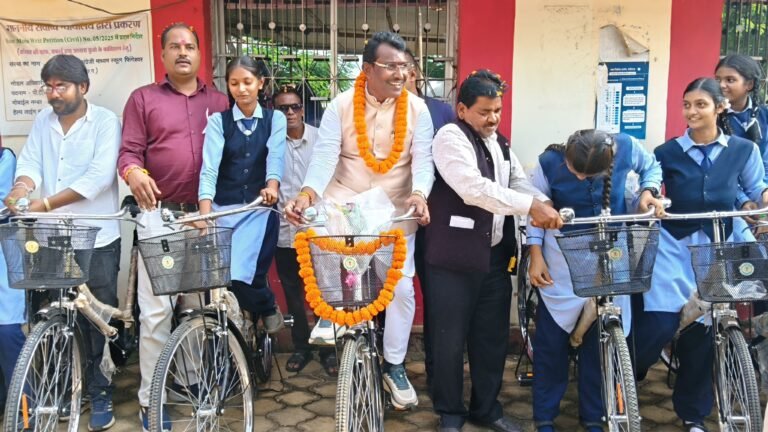 शिक्षा के साथ संस्कारों का समावेश है सेवा संकल्प अभियान : विधायक रोहित साहु