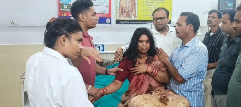 सिगरेट नहीं होने की बात पर महिला दुकानदार पर हमला, सिर पर लाठी से वार; गंभीर हालत में बिलासपुर रेफर