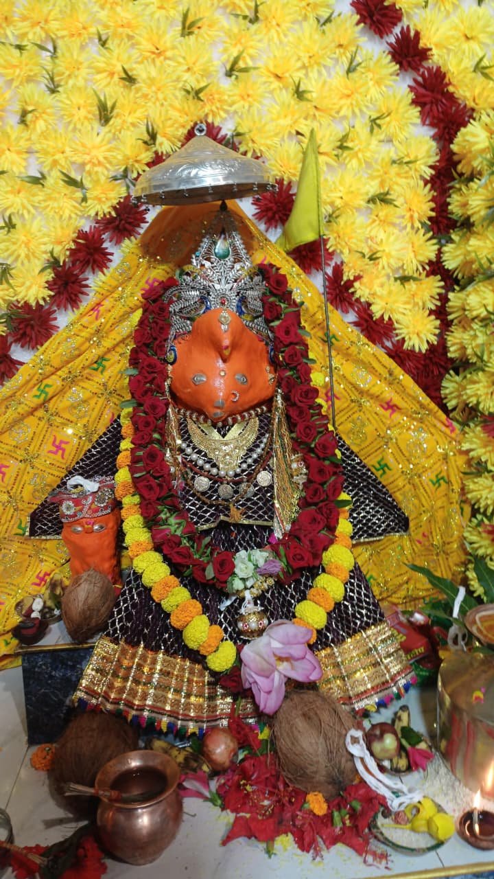 आस्था के साथ सामाजिक एवं पर्यावरण संचेतना का केंद्र सोंठी (सीपत) का बगलामुखी मां मन्नादाई मंदिर