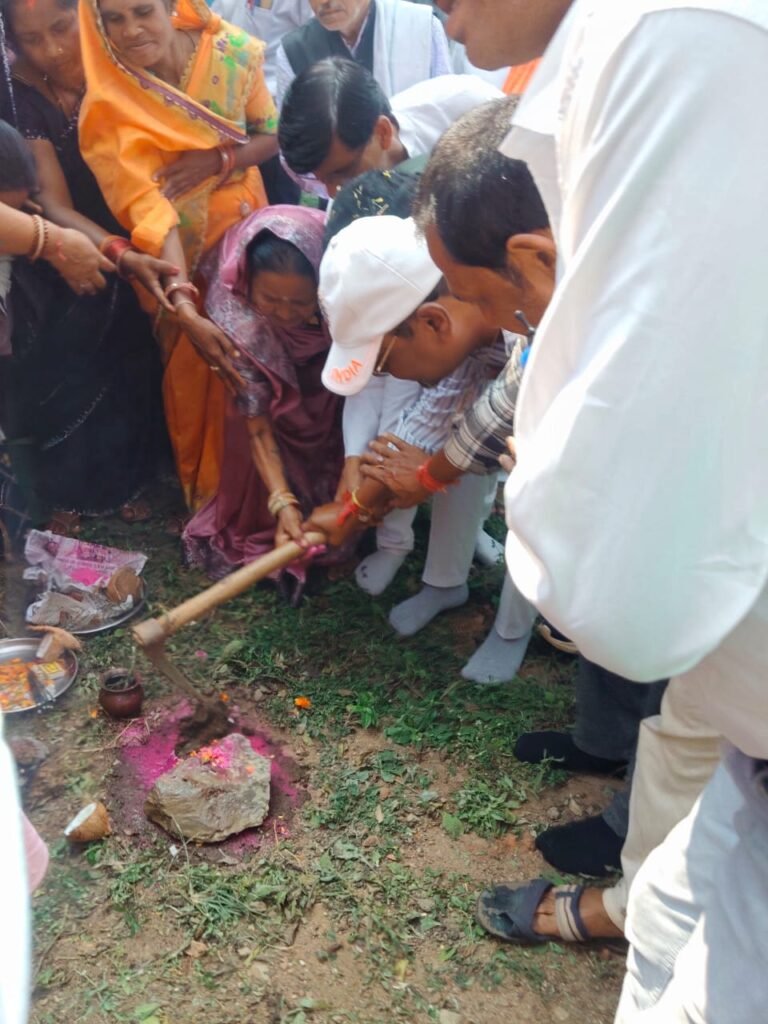 ग्राम पंचायत जौंदी में क्षेत्र के सर्वांगीण विकास को गति देने के लिए विभिन्न विकास कार्यों का लोकार्पण एवं भूमिपूजन