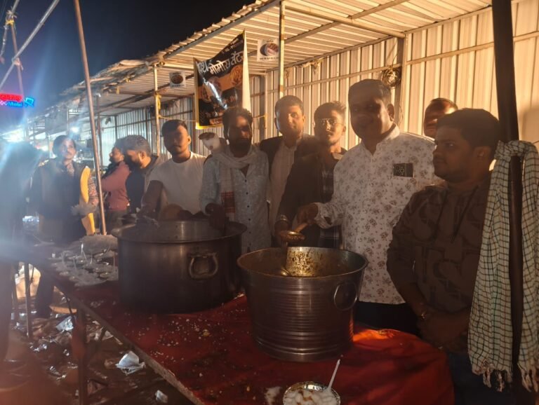 शरद उत्सव में उमड़ा आस्था का सैलाब, सिद्ध बाबा के दर्शन को पहुंचे 50 हजार श्रद्धालु